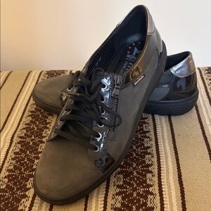 Mephisto Women’s Black Leather Sneakers